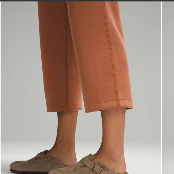 🧡Lululemon Softstreme High-Rise Straight-Leg Cropped Pant Sable Size 4 - Picture 3 of 5